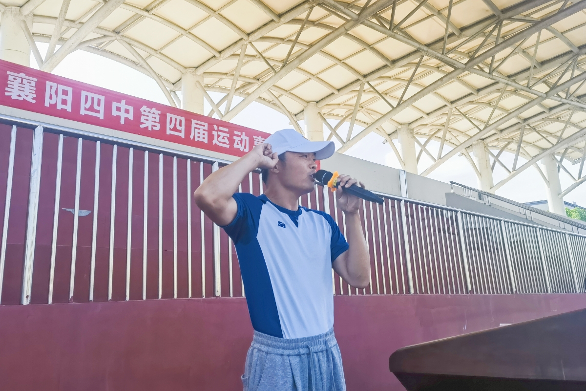 1714175813952293.jpg 裁判員代表宣誓_副本.jpg