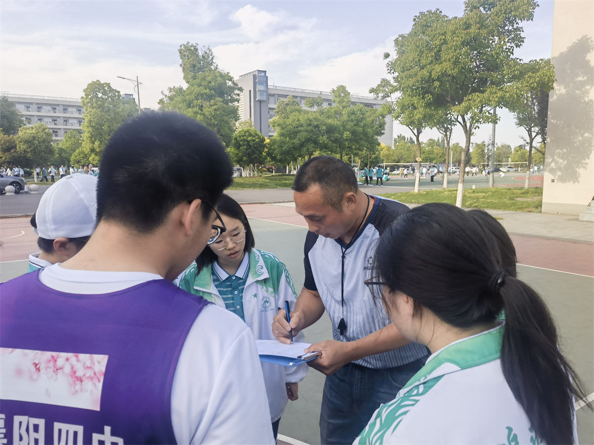 1714176370572408.jpg 裁判講規(guī)則.jpg